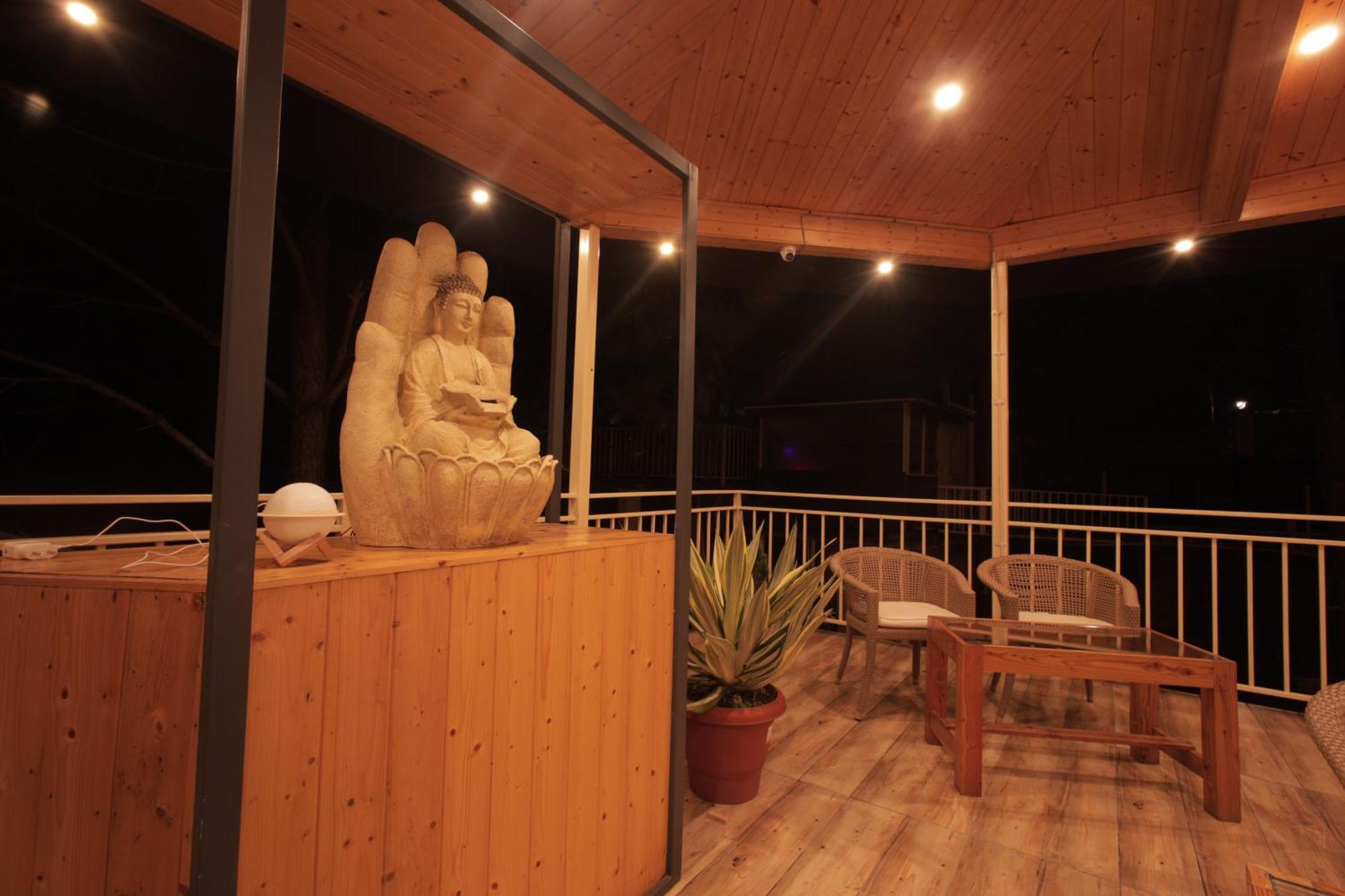 The Woods Retreat Hotel Lansdowne Exterior foto
