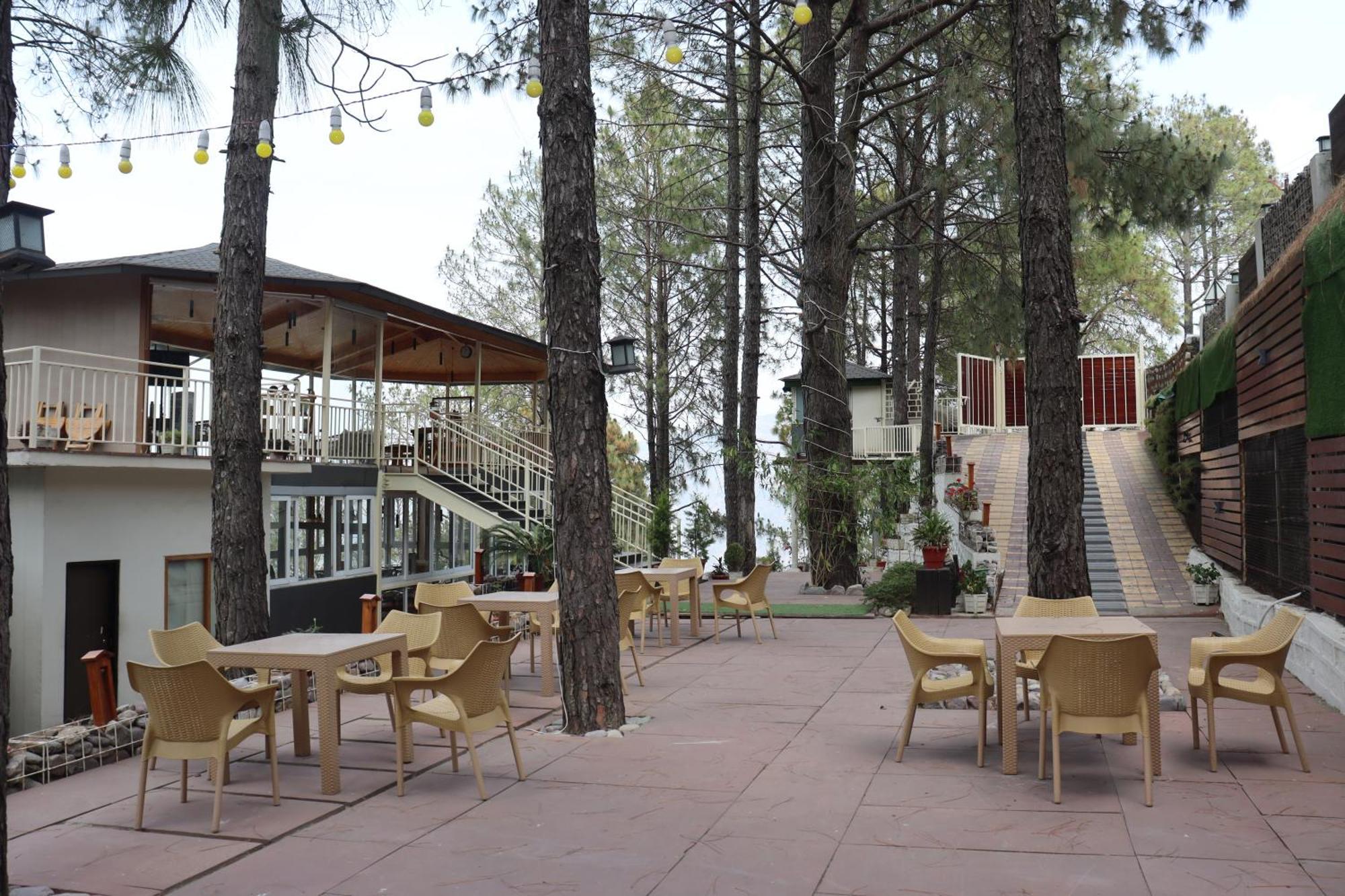 The Woods Retreat Hotel Lansdowne Exterior foto